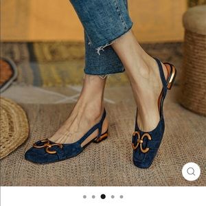 Size 10 gorg sandals ! They are too big and wide for me